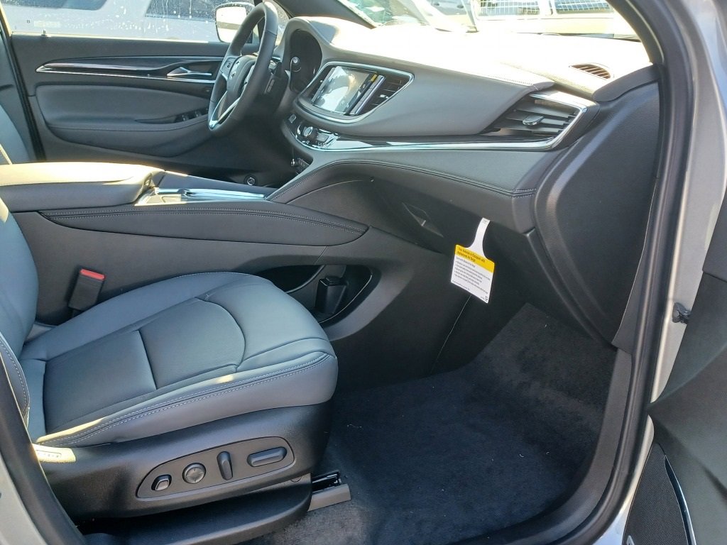 2024 Buick Enclave Premium photo 6