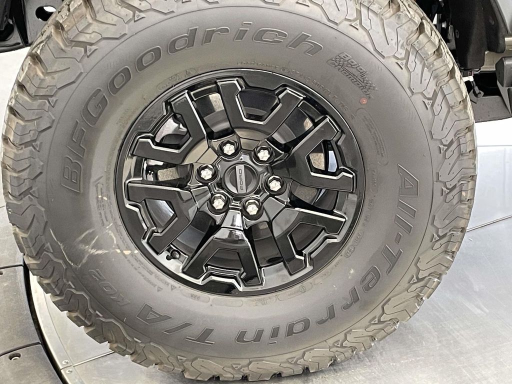 2025 Ford Bronco Raptor photo 12