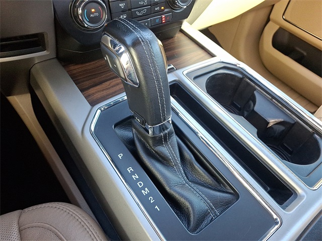 2015 Ford F-150 Lariat photo 15