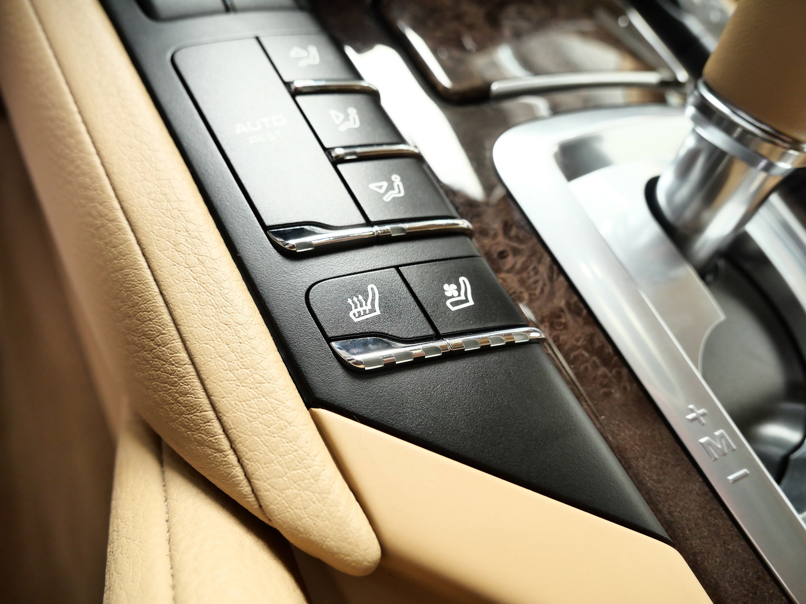 2015 Porsche Cayenne Diesel photo 22
