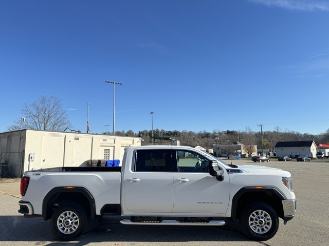 2022 Gmc Sierra HD SLE photo 4