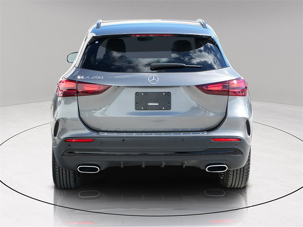 2025 Mercedes Benz GLA 250 photo 4