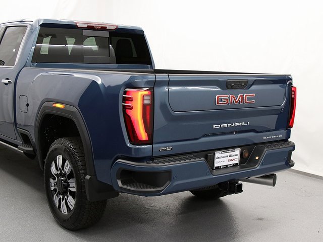 2025 Gmc Sierra 2500 HD Denali photo 11