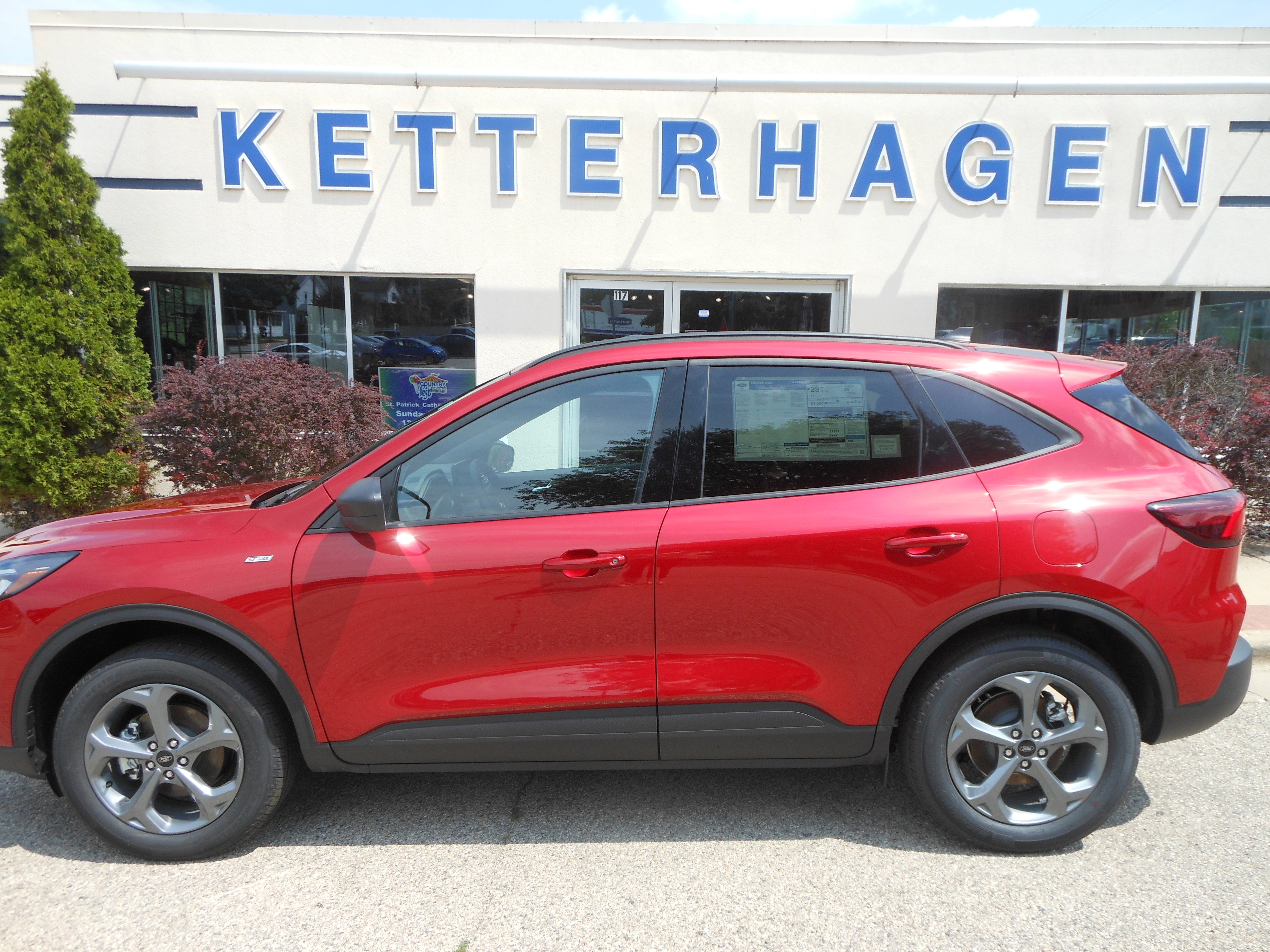 2025 Ford Escape ST-Line's photo