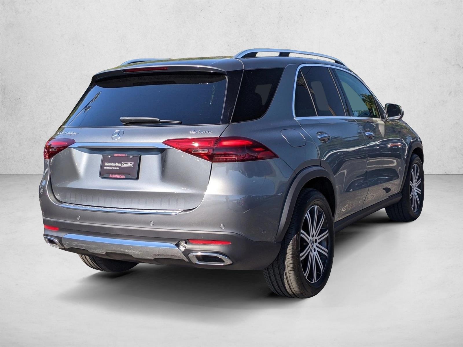 2025 Mercedes Benz GLE 450e 4MATIC photo 4