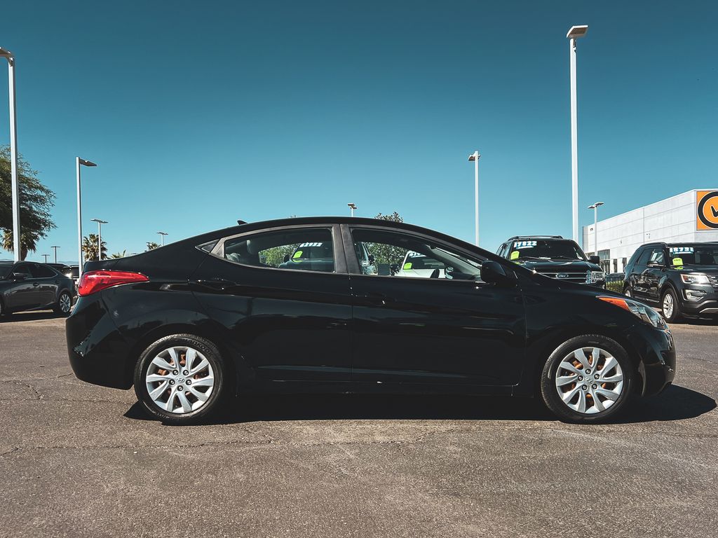 2012 Hyundai Elantra GLS photo 9