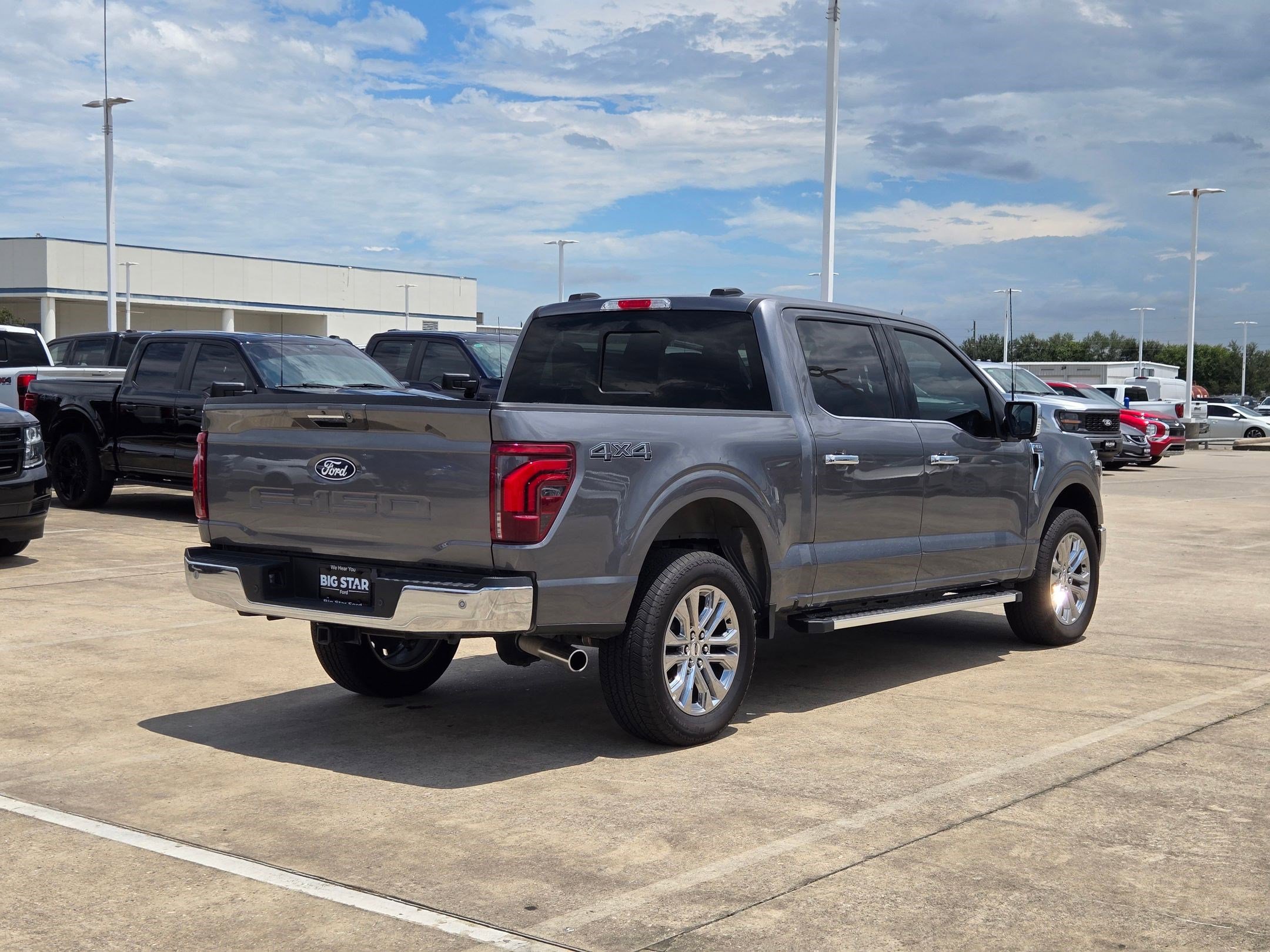 2024 Ford F-150 Lariat photo 3