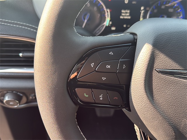 2026 Chrysler Pacifica Limited photo 9