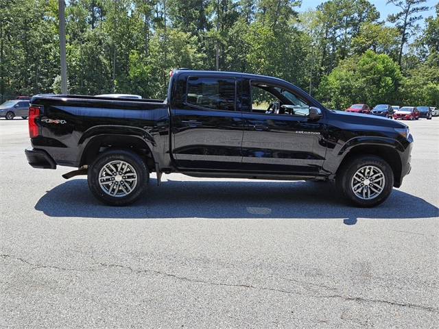 2023 Chevrolet Colorado LT photo 12