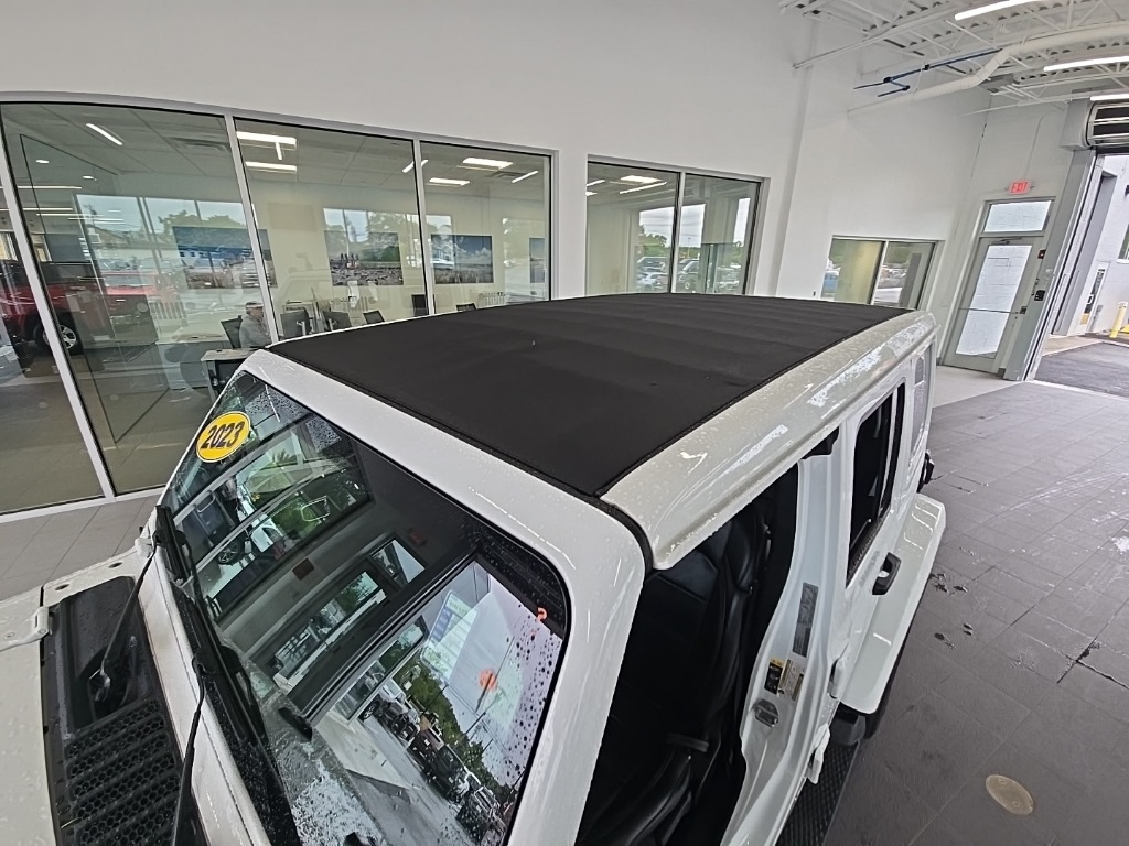 2023 Jeep Wrangler Sahara 4xe photo 20