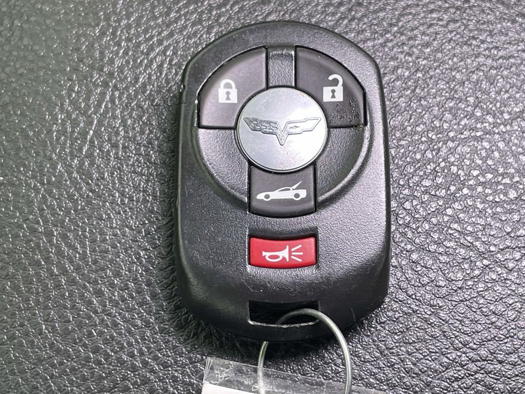 2006 Chevrolet Corvette Base photo 35