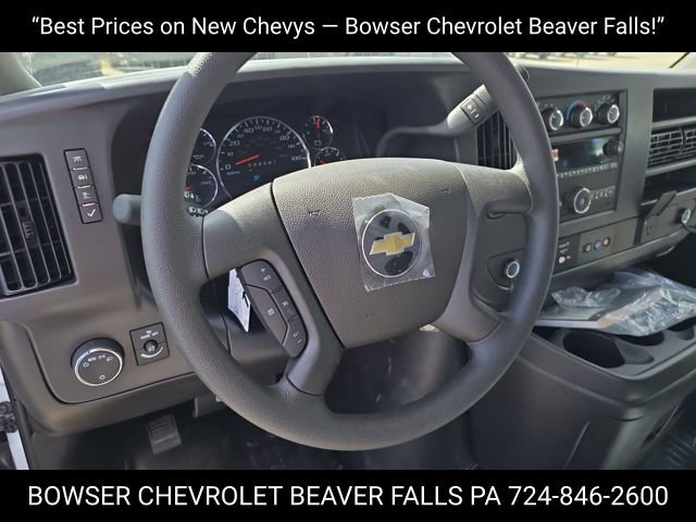 2025 Chevrolet Express 2500 Work Van Cargo photo 3