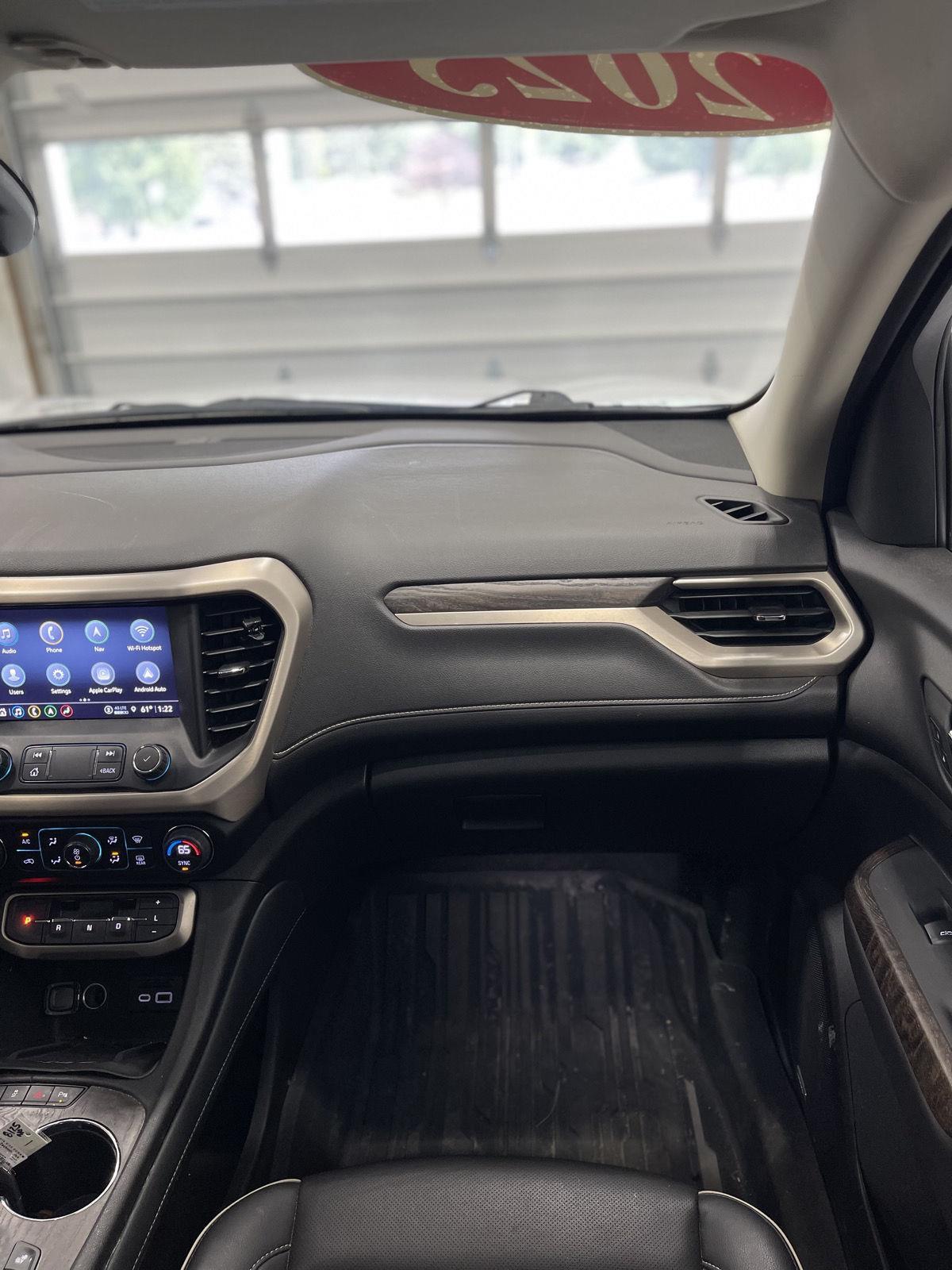 2023 Gmc Acadia Denali photo 12