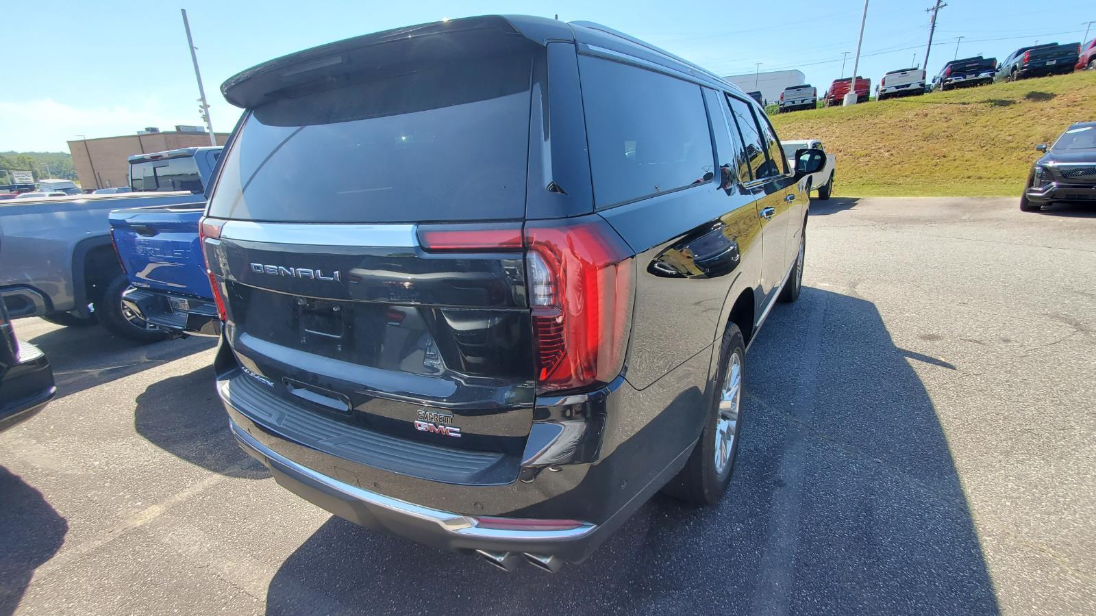 2025 Gmc Yukon XL Denali photo 10
