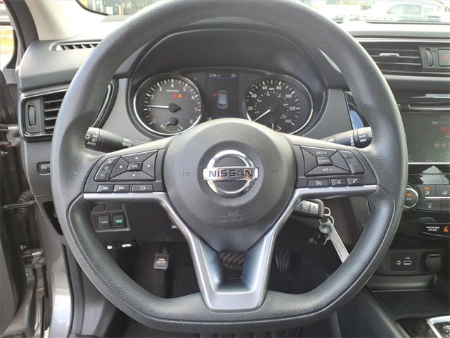 2020 Nissan Rogue Sport S photo 12