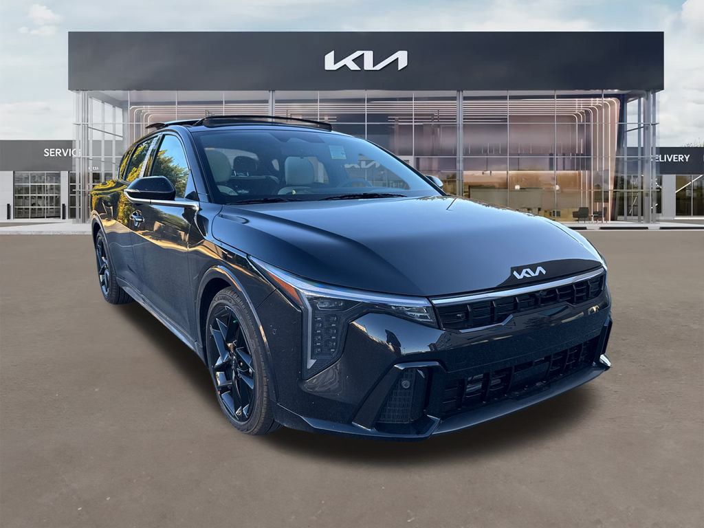 2025 Kia K4 GT-Line Turbo's photo