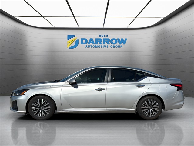 2023 Nissan Altima 2.5 SV photo 2
