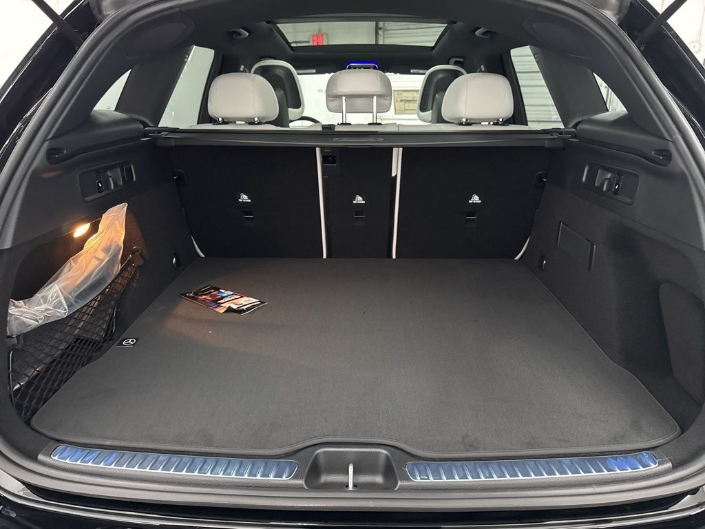 2026 Mercedes Benz GLC 300 photo 22