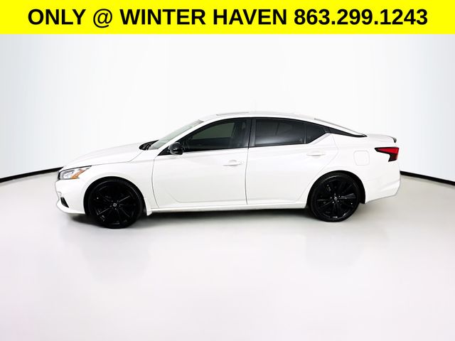 2022 Nissan Altima 2.5 SR photo 3