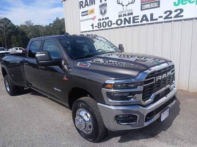 2026 RAM Ram 3500 Pickup Big Horn's photo