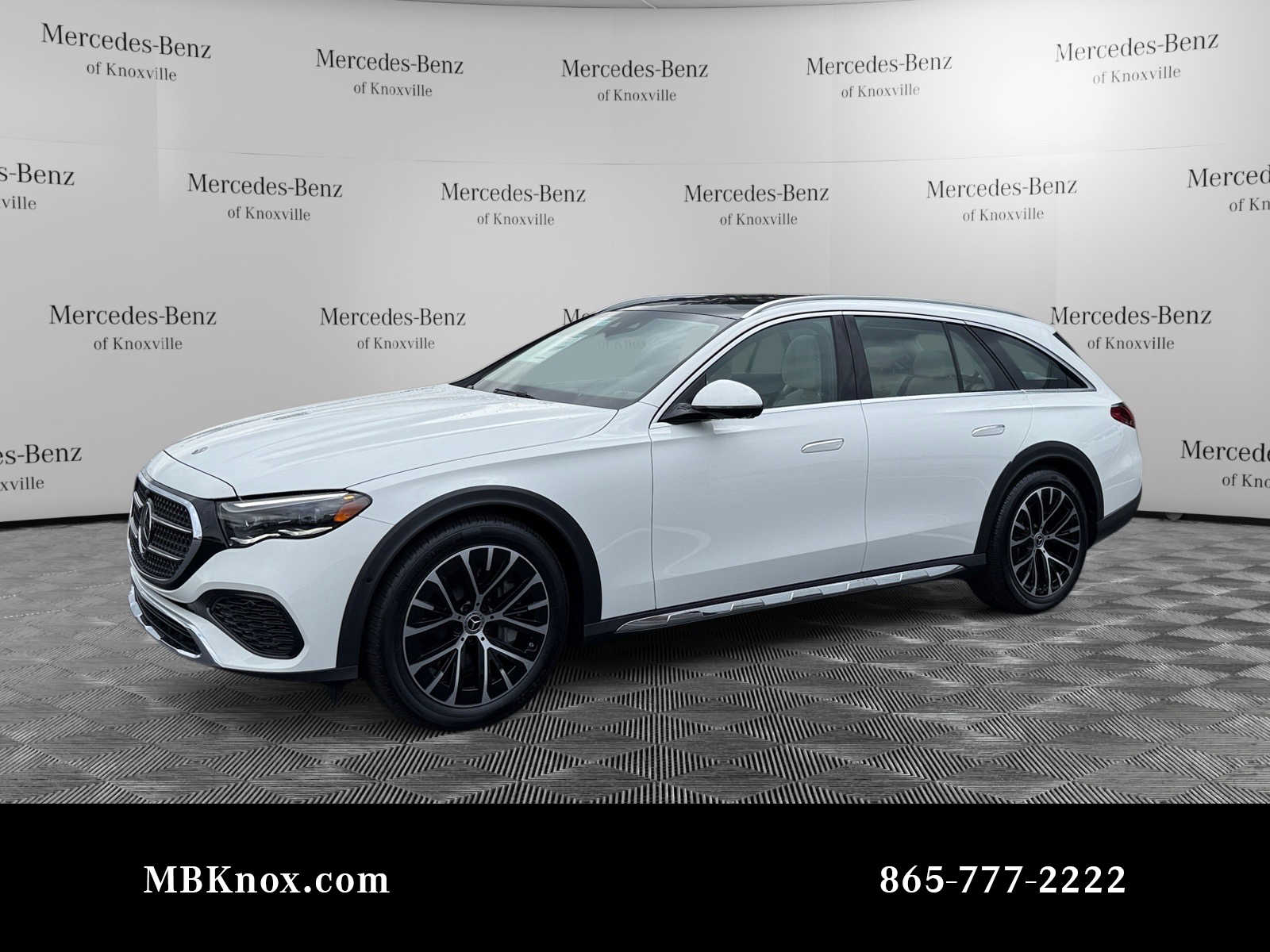 2025 Mercedes-Benz E-Class E450 All-Terrain's photo