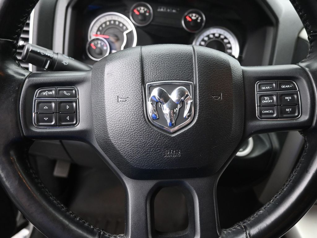 2016 Ram 1500 Big Horn photo 9
