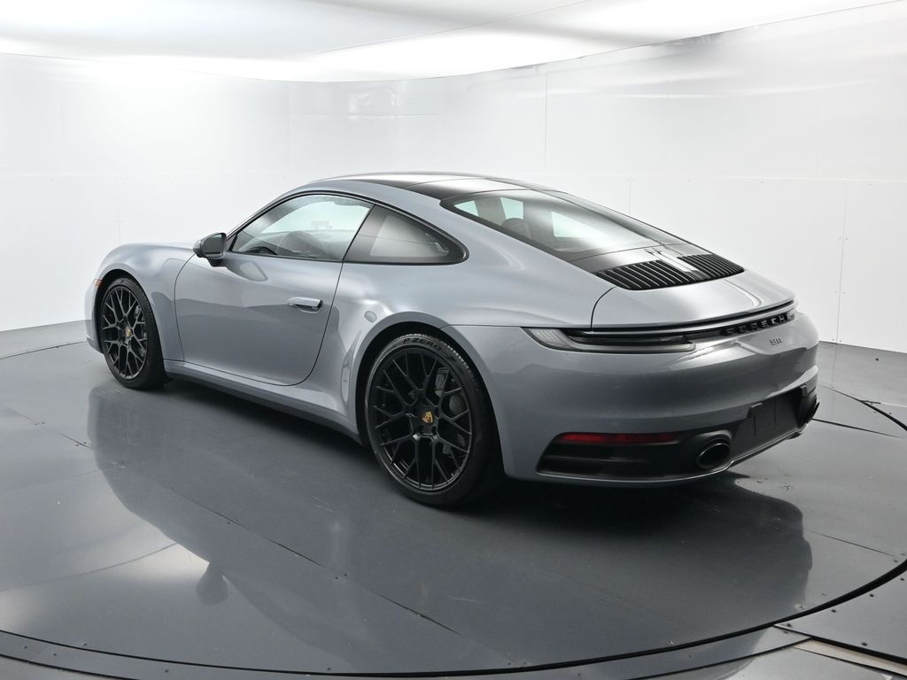 2024 Porsche 911 T 4 photo 3