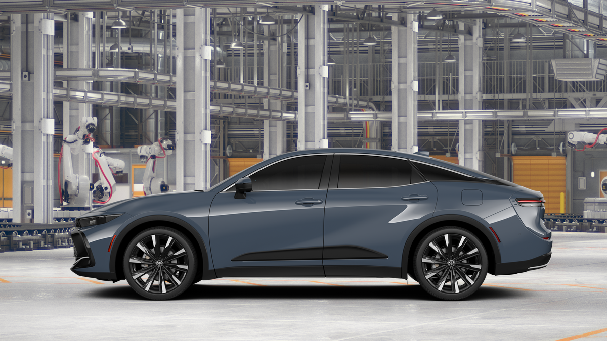 2026 Toyota Crown Platinum photo 4
