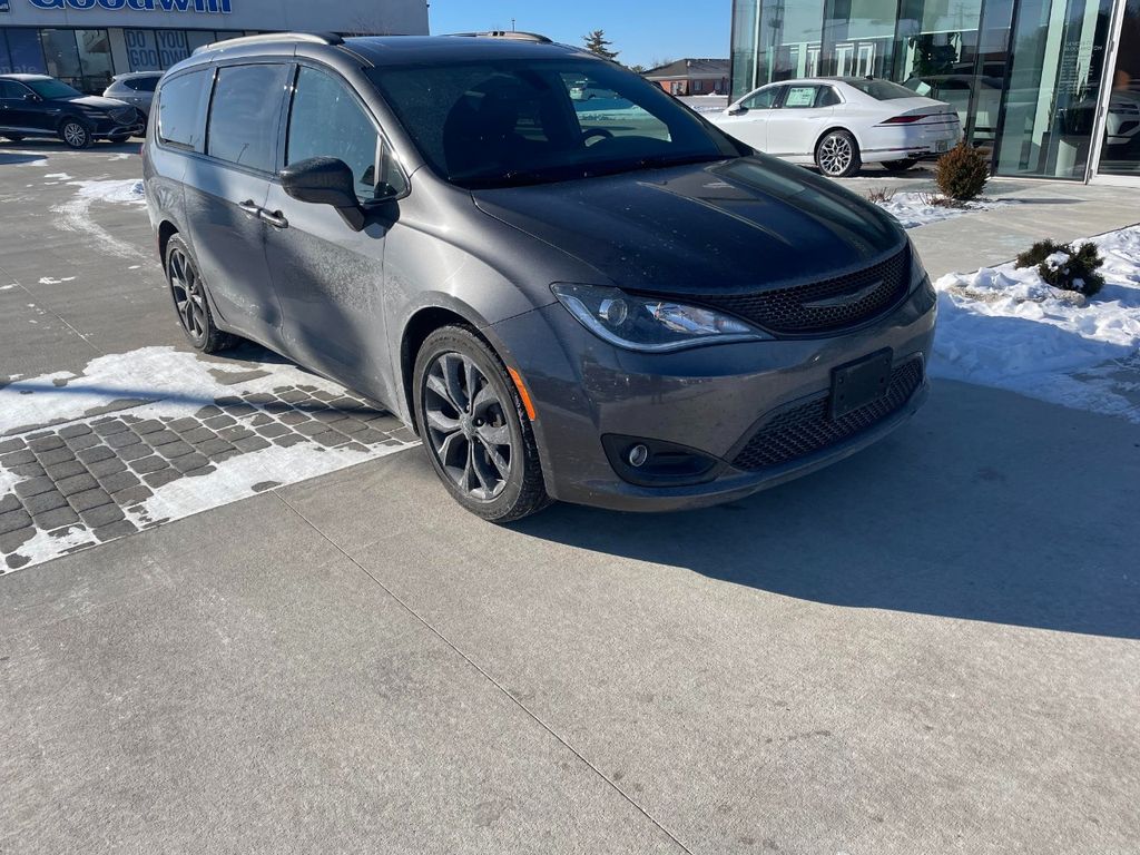 2020 Chrysler Pacifica Touring L Plus