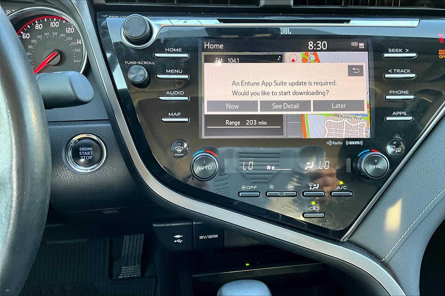 2019 Toyota Camry XLE V6 photo 6