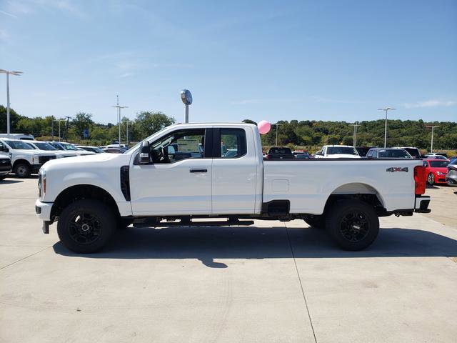 2026 Ford F-350 photo 4