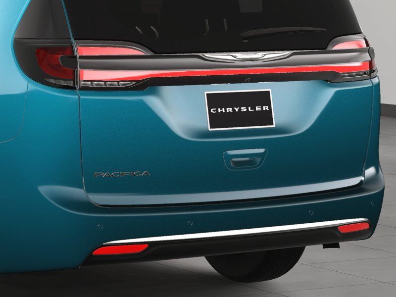 2025 Chrysler Pacifica photo 16