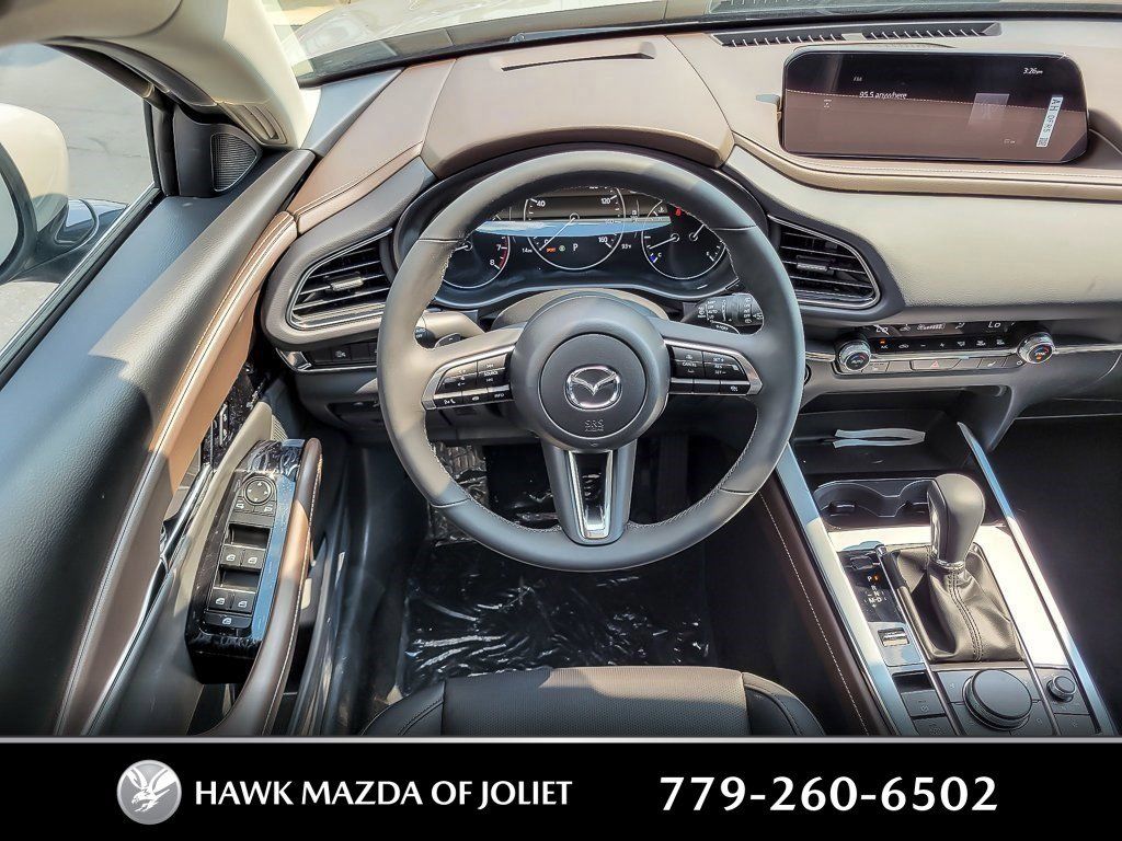 2025 MAZDA CX-30 - Image 10