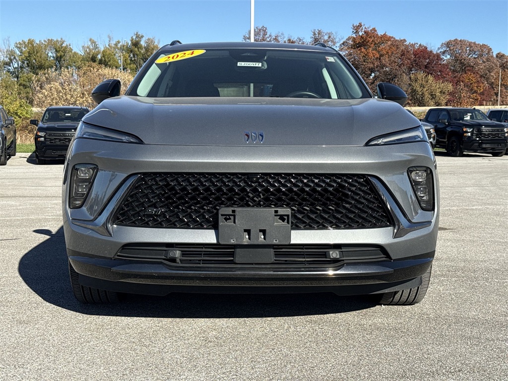 2024 Buick Envision Sport Touring photo 3