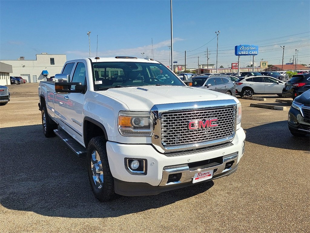 2016 Gmc Sierra 3500 HD Denali photo 2