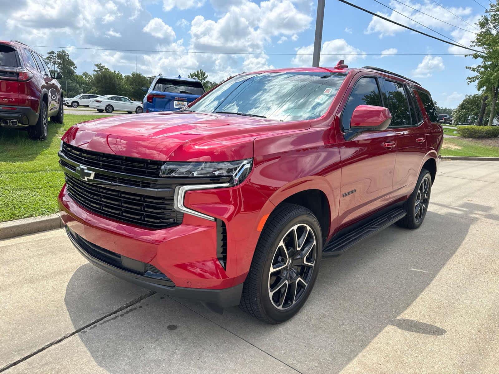 2023 Chevrolet Tahoe RST photo 2