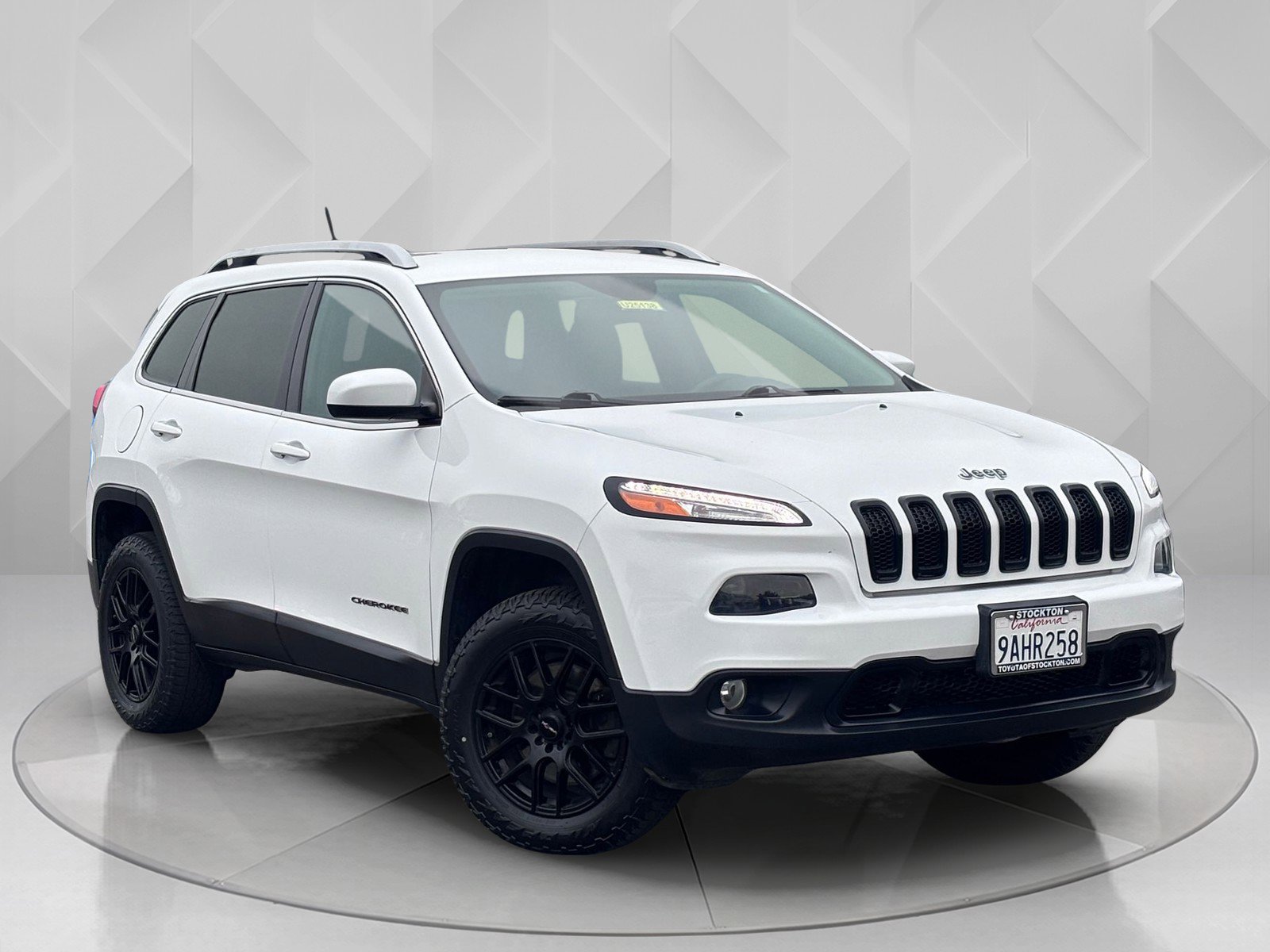 2016 Jeep Cherokee Latitude photo 4