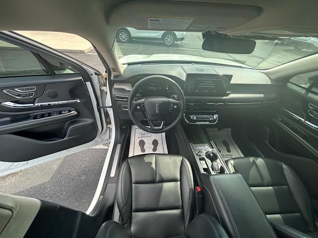 2023 Lincoln Corsair Standard photo 34