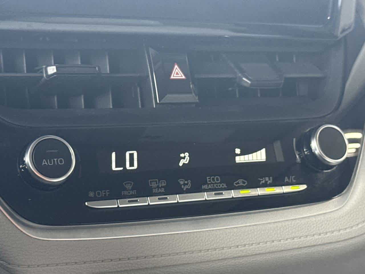 2023 Toyota Corolla Cross LE photo 15