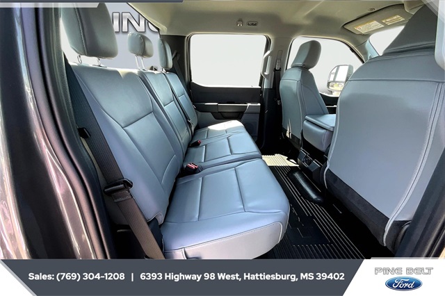 2025 Ford F-250 XL photo 7