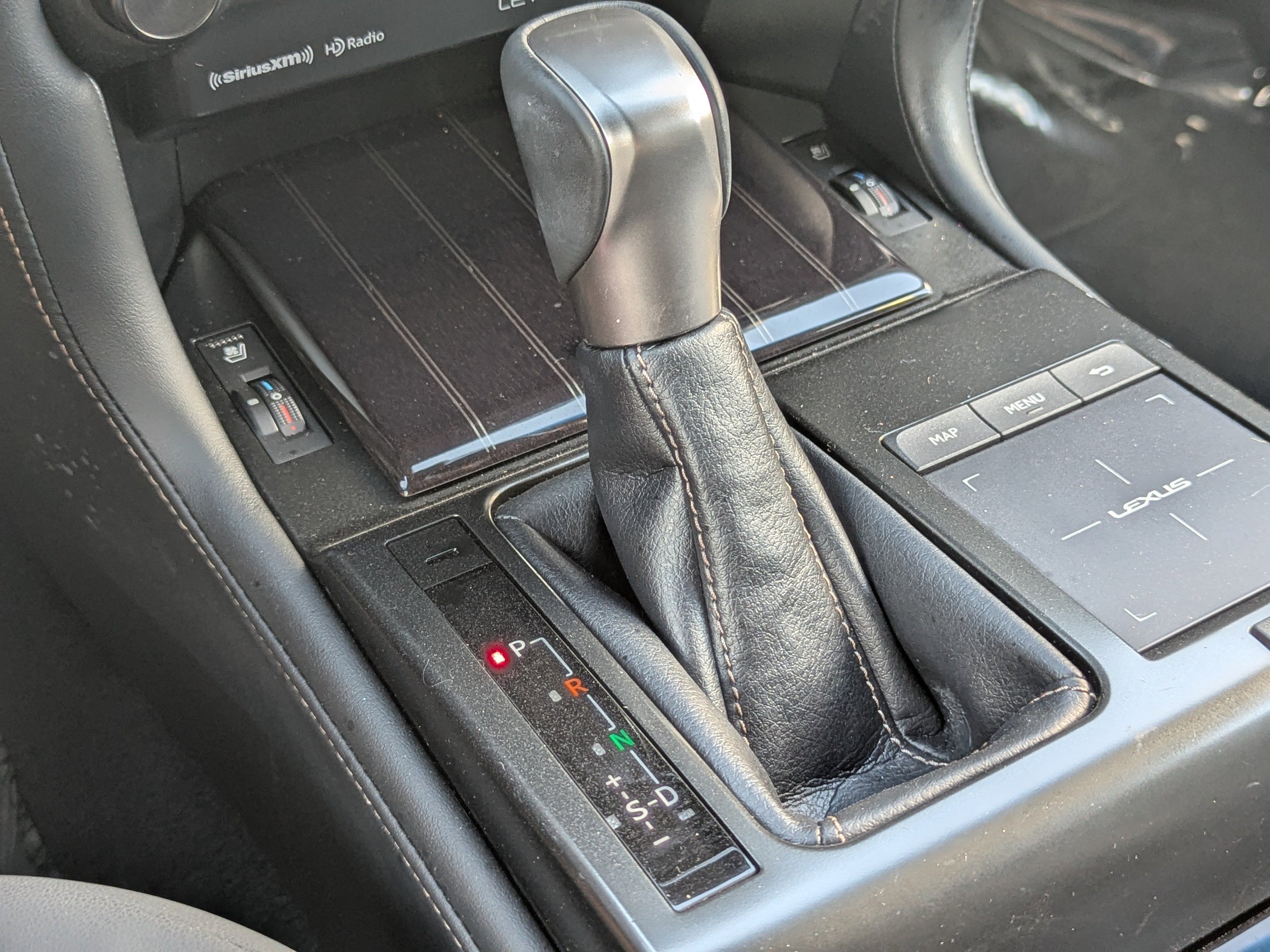 2023 Lexus GX Premium photo 28
