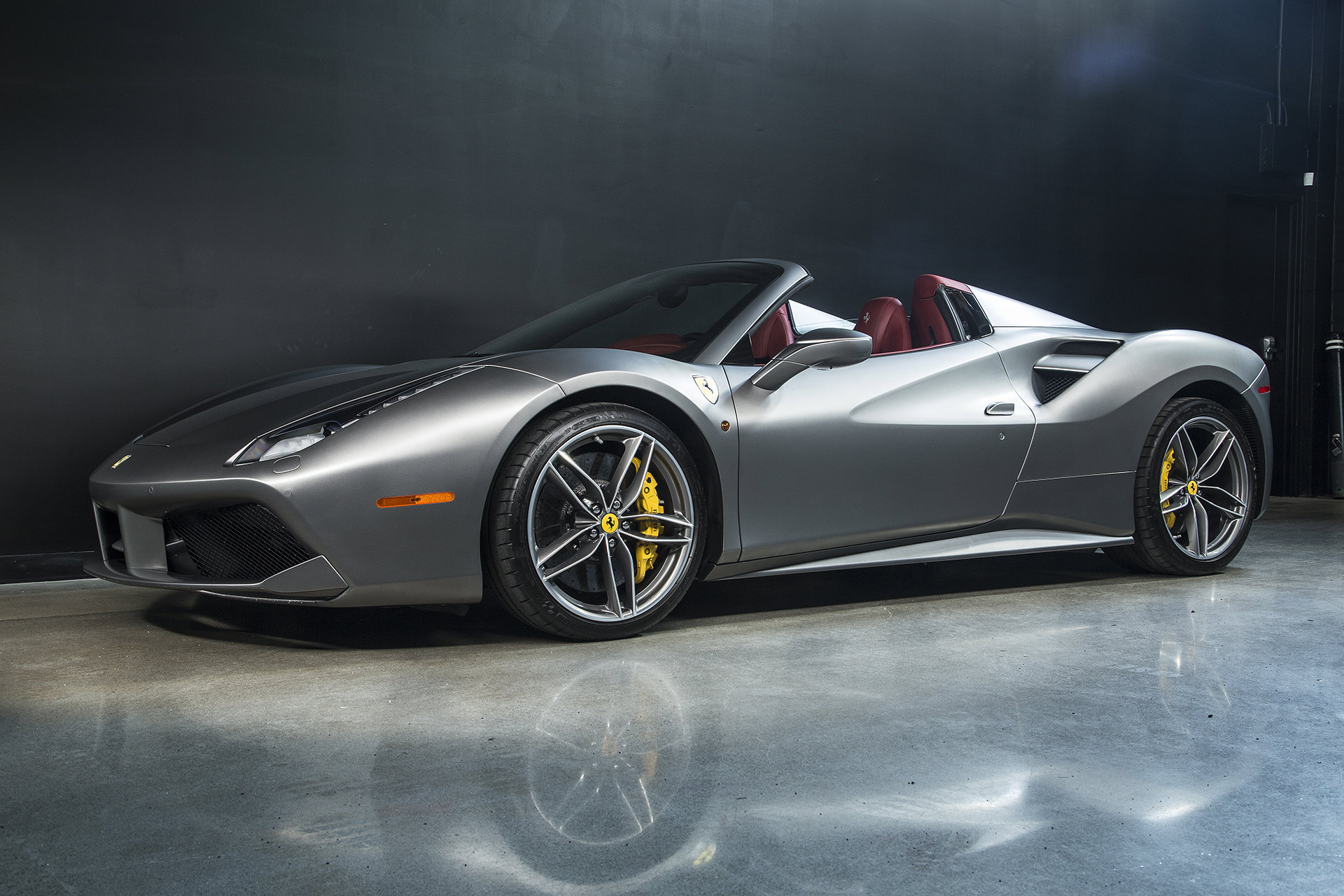 ふう You've all seen the infamous Ferrari Enzo ZXX. Now it's time