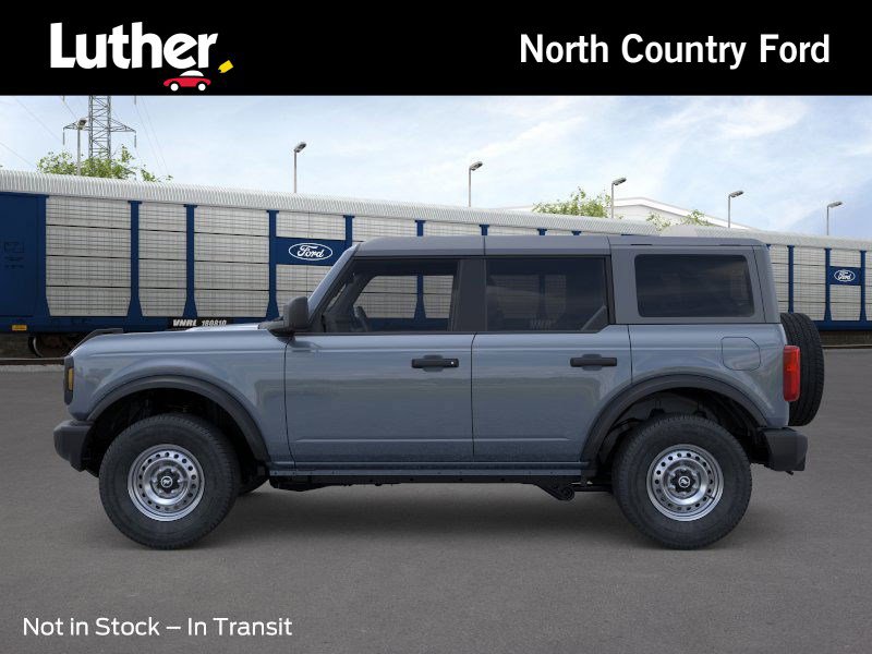 2025 Ford Bronco Base photo 3