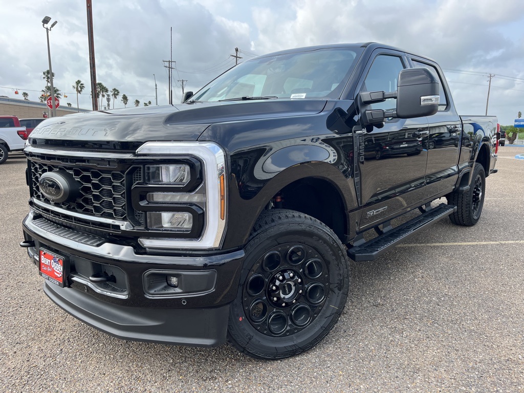 2025 Ford F-250 Lariat photo 3