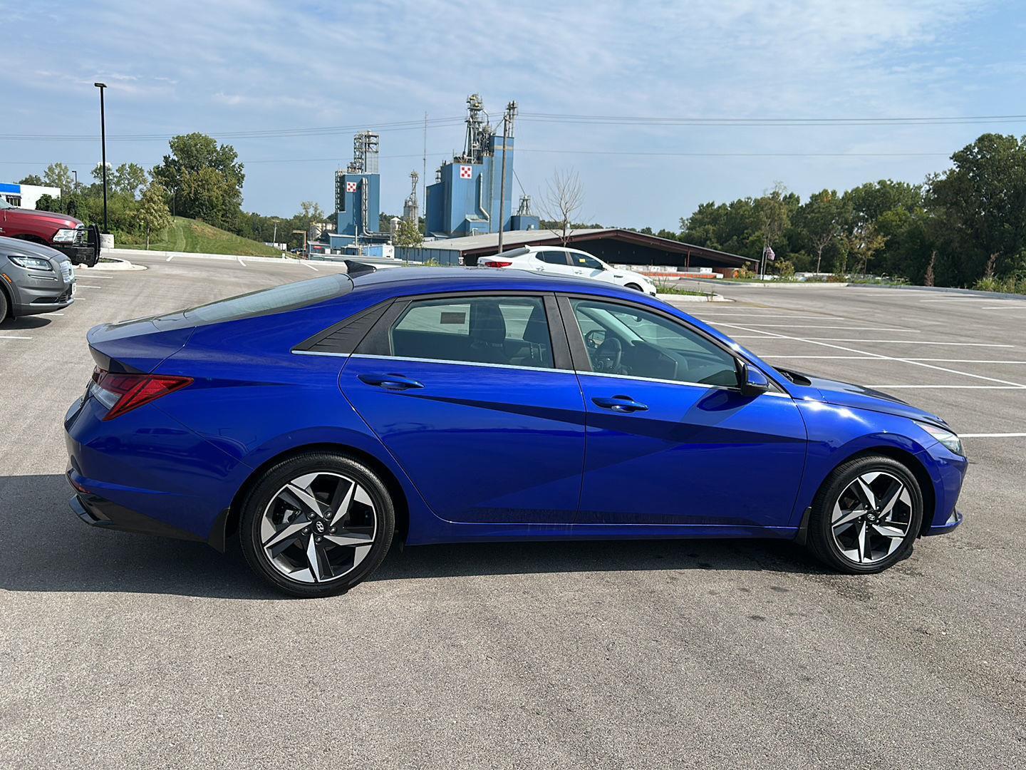 2023 Hyundai Elantra Hybrid Limited photo 4