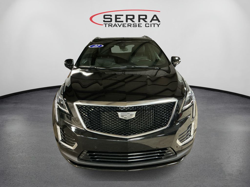 2022 Cadillac XT5 Sport photo 2
