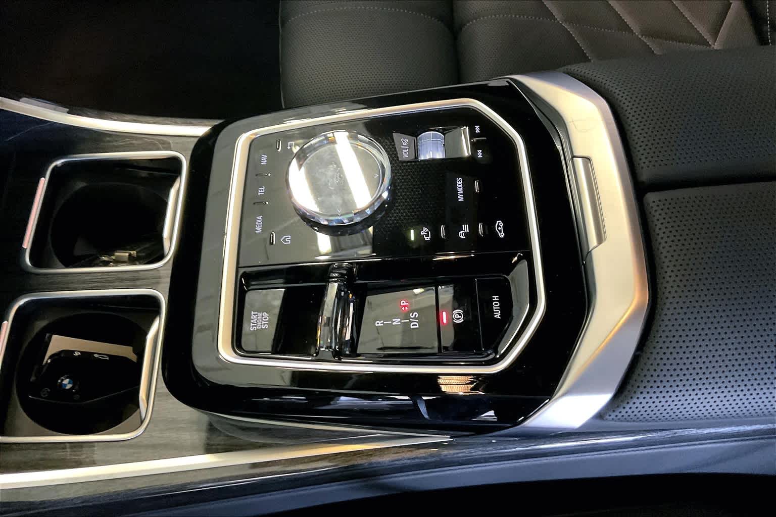 2025 Bmw 750e 750e xDrive photo 6