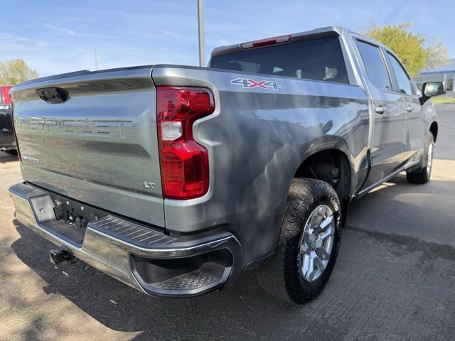 2023 Chevrolet Silverado 1500 LT photo 4