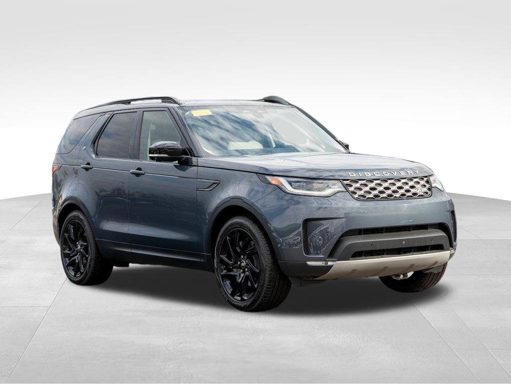 2025 Land Rover Discovery S photo 3