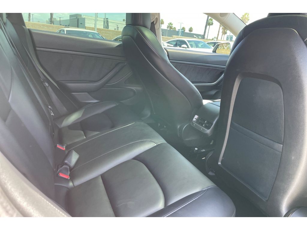 2020 Tesla Model 3 Standard Range photo 15